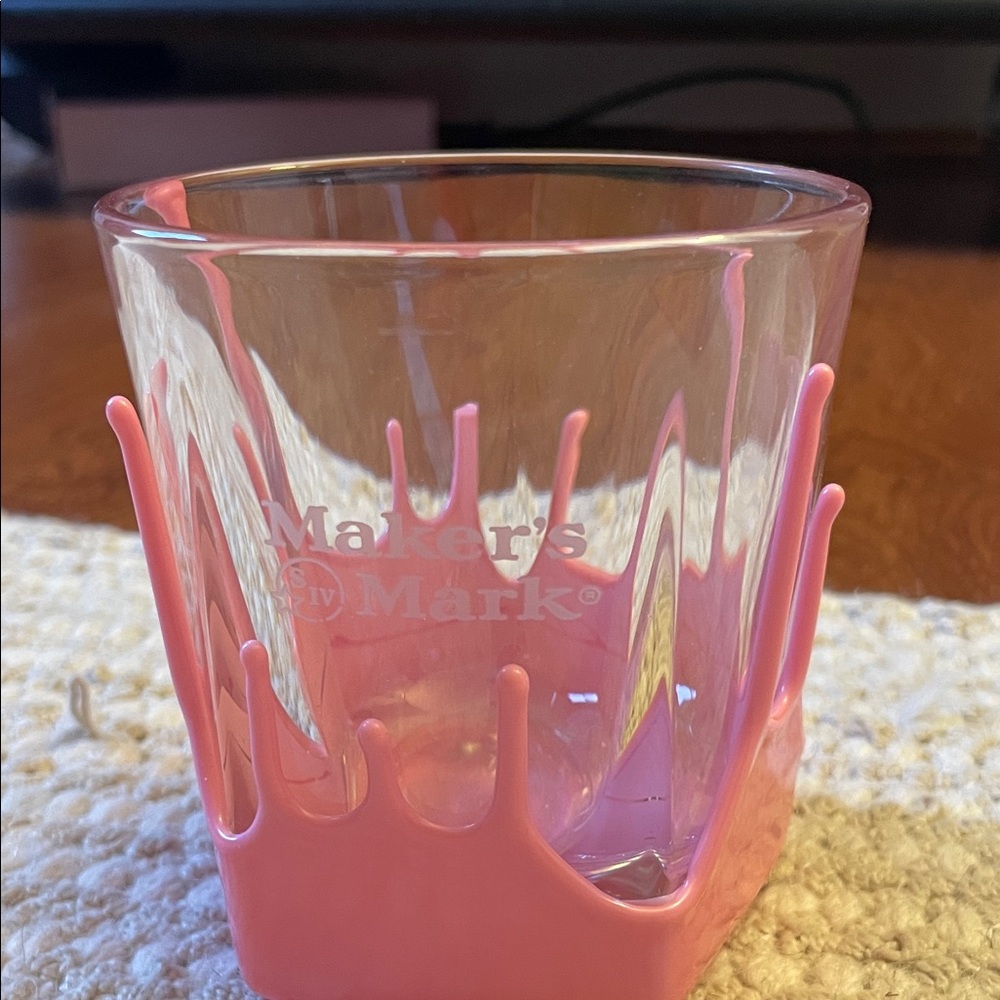 Maker's Mark Pink Drip Whiskey Glass